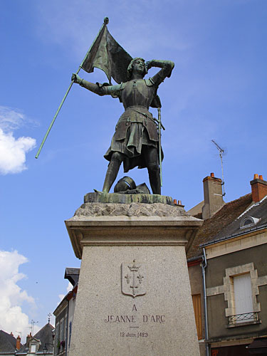 Statue of Joan of Arc with her banner in Jargeau