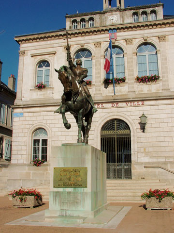 Statue of Joan of Arc on horseback in Vaucouleurs